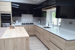 Crystal Ivory Quartz Worktop, Upstands & Splashback