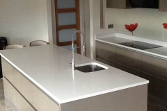 Crystal Ivory Quartz Worktop
