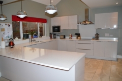 Crystal Ivory Quartz Worktop