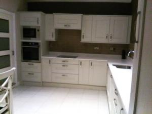 Crystal Ivory Quartz Worktop & Upstands