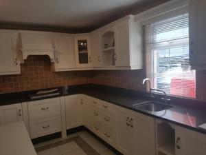 Satinet Quartz Worktop & Upstands