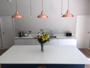 20mm Bianco Venato Quartz Worktops & Upstands