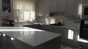 Crystal Ivory Quartz Worktop