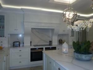 Calacatta Quartz Worktop & Splashbacks