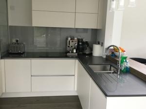 20mm Satinet Quartz Worktop