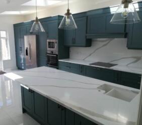 Arabescato Quartz Worktop & Wall Cladding