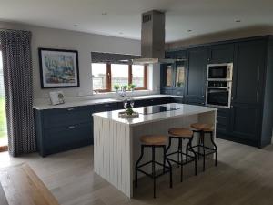 Blanco Maple Silestone Quartz Worktop & Upstands
